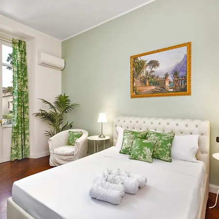 Three-room In Center Como
