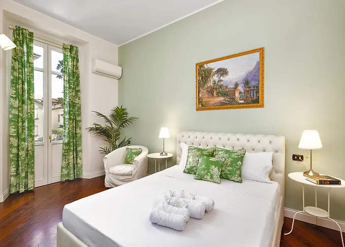 Three-room In Center Como