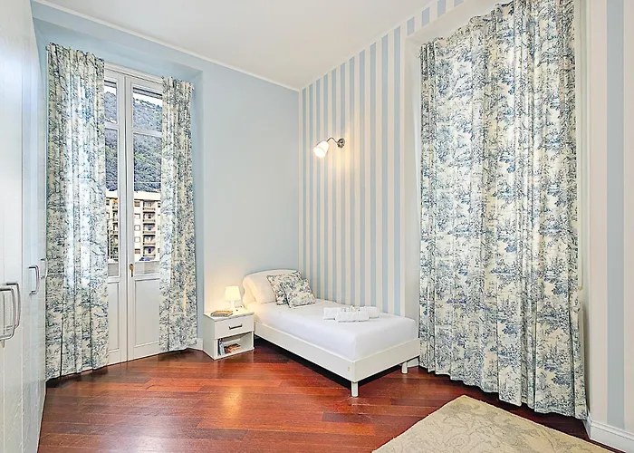 Three-room In Center Apartamento *